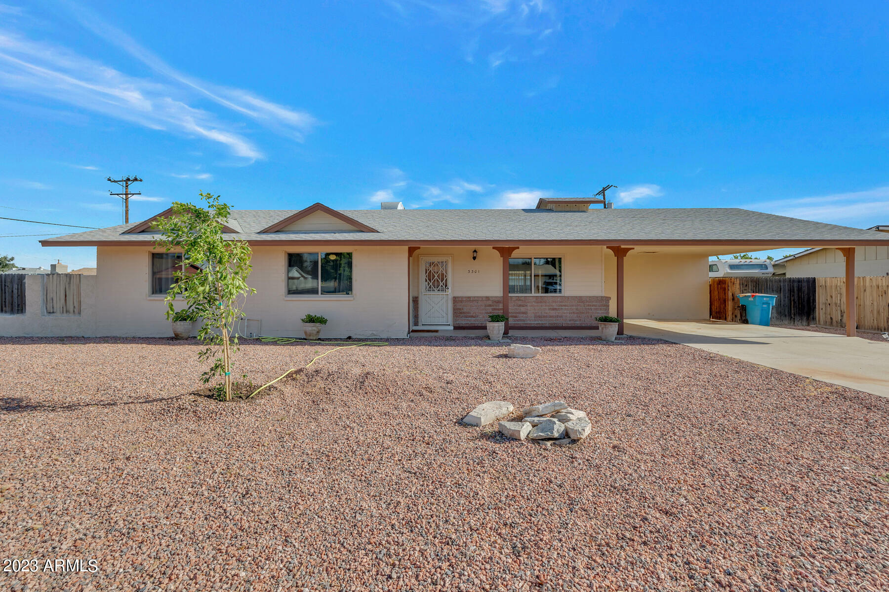 Property Photo: 3301 W Stella Lane AZ 85017