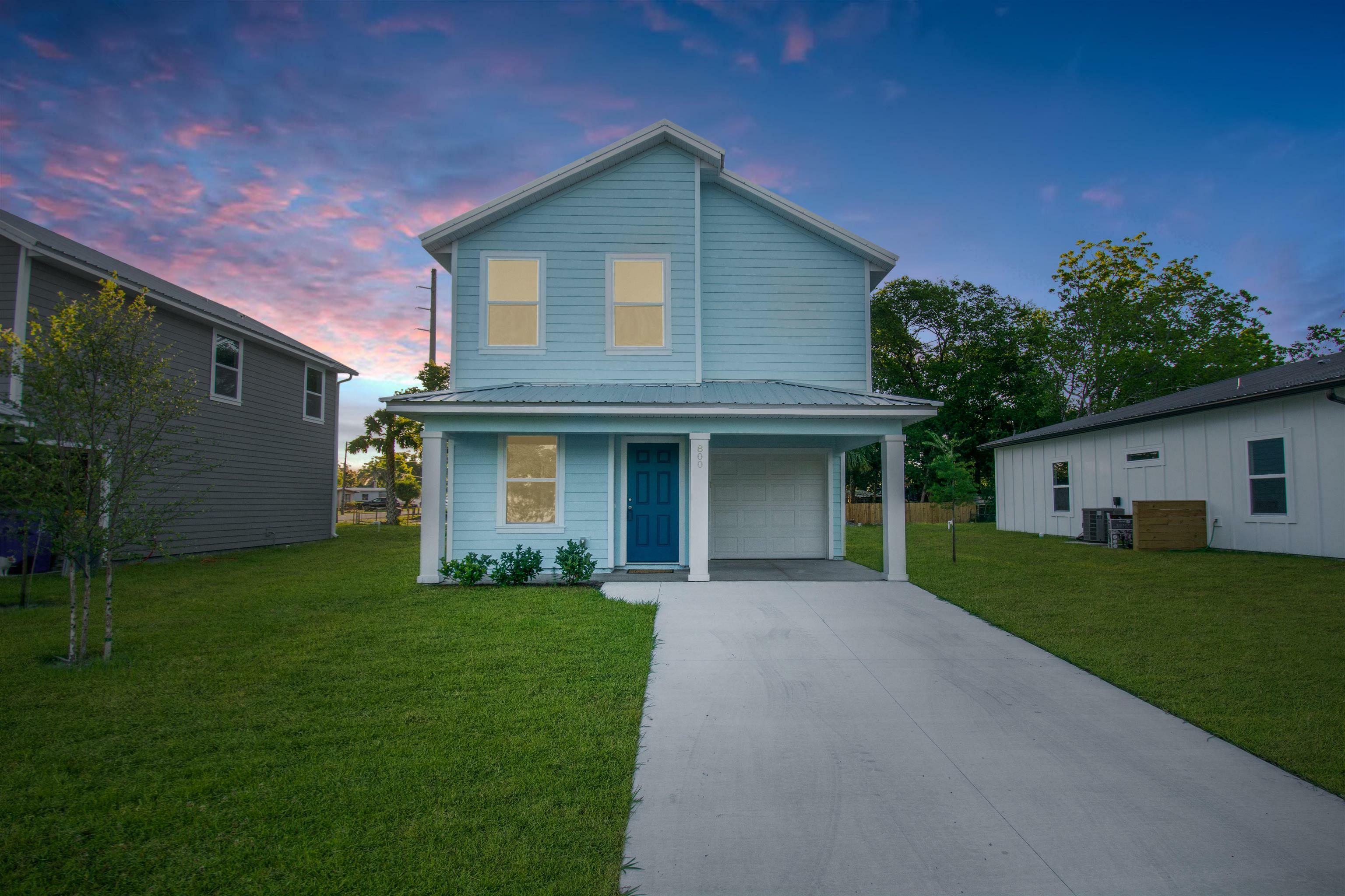 Property Photo:  800 S Rodriquez St  FL 32084 