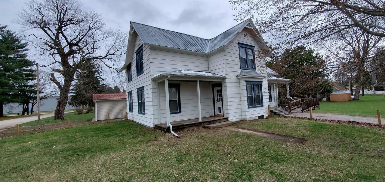 Property Photo: 205 Raymond St WI 53934