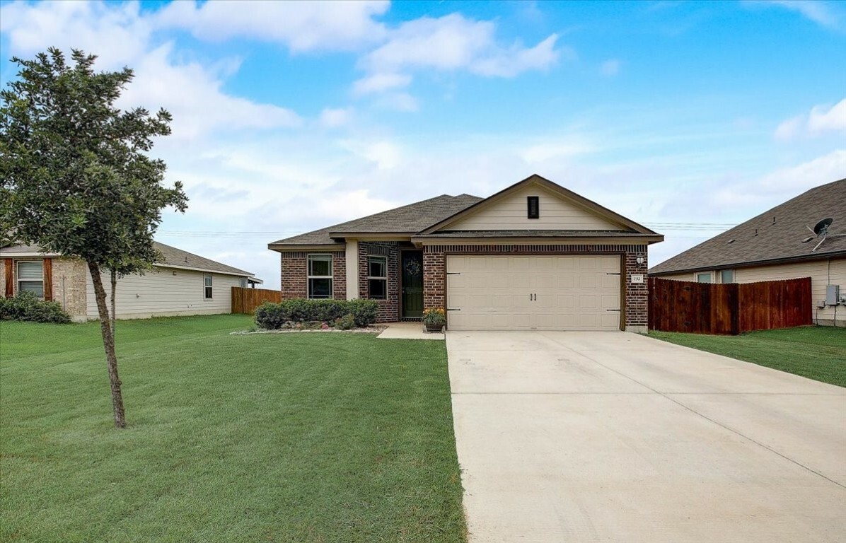 Property Photo:  192 Sunshine Lane  TX 78640 