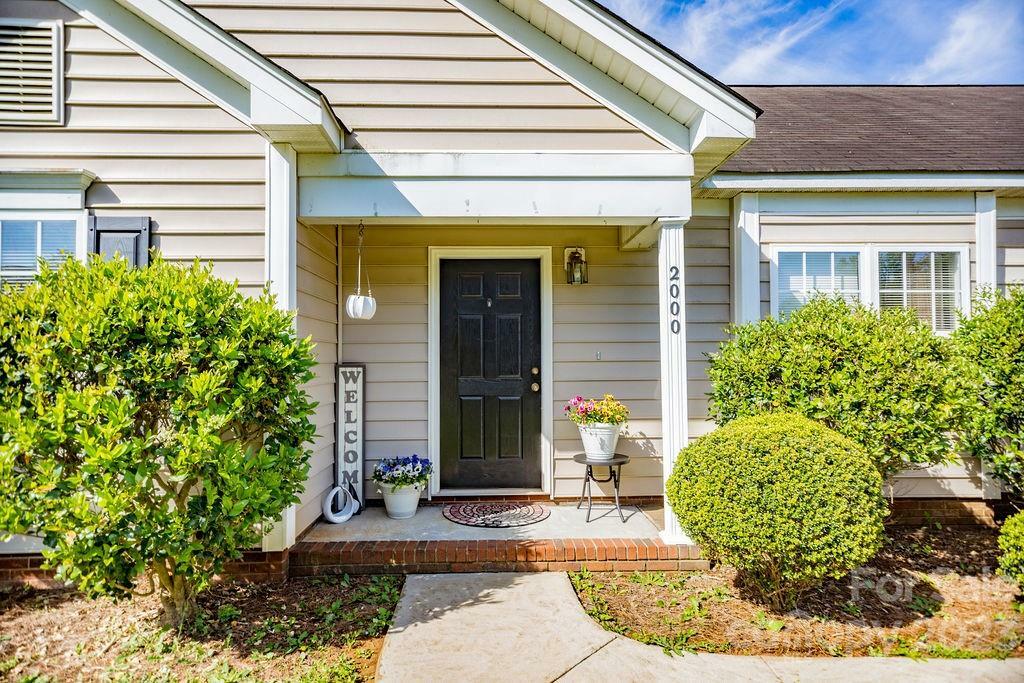 Property Photo: 2000 Taras Trace Drive NC 28625