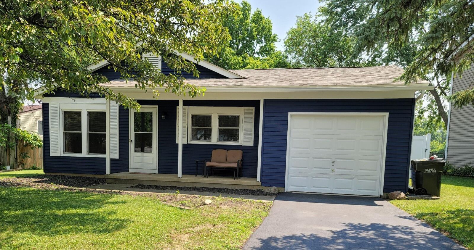 Property Photo:  1186 Oak Park Drive  OH 43119 