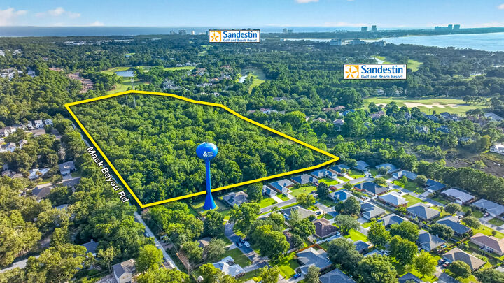 Property Photo: 1939 Mack Bayou Road FL 32459