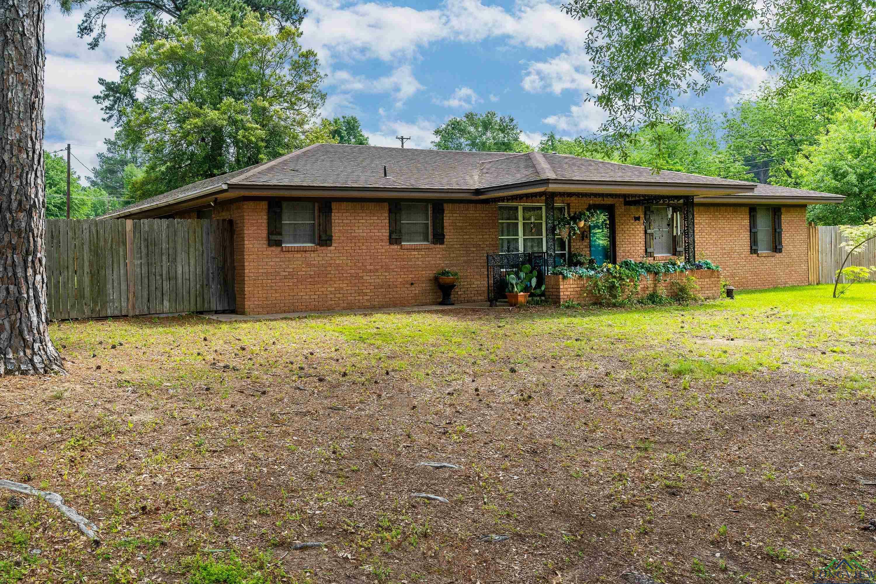Property Photo:  3509 Dudley Rd  TX 75662 