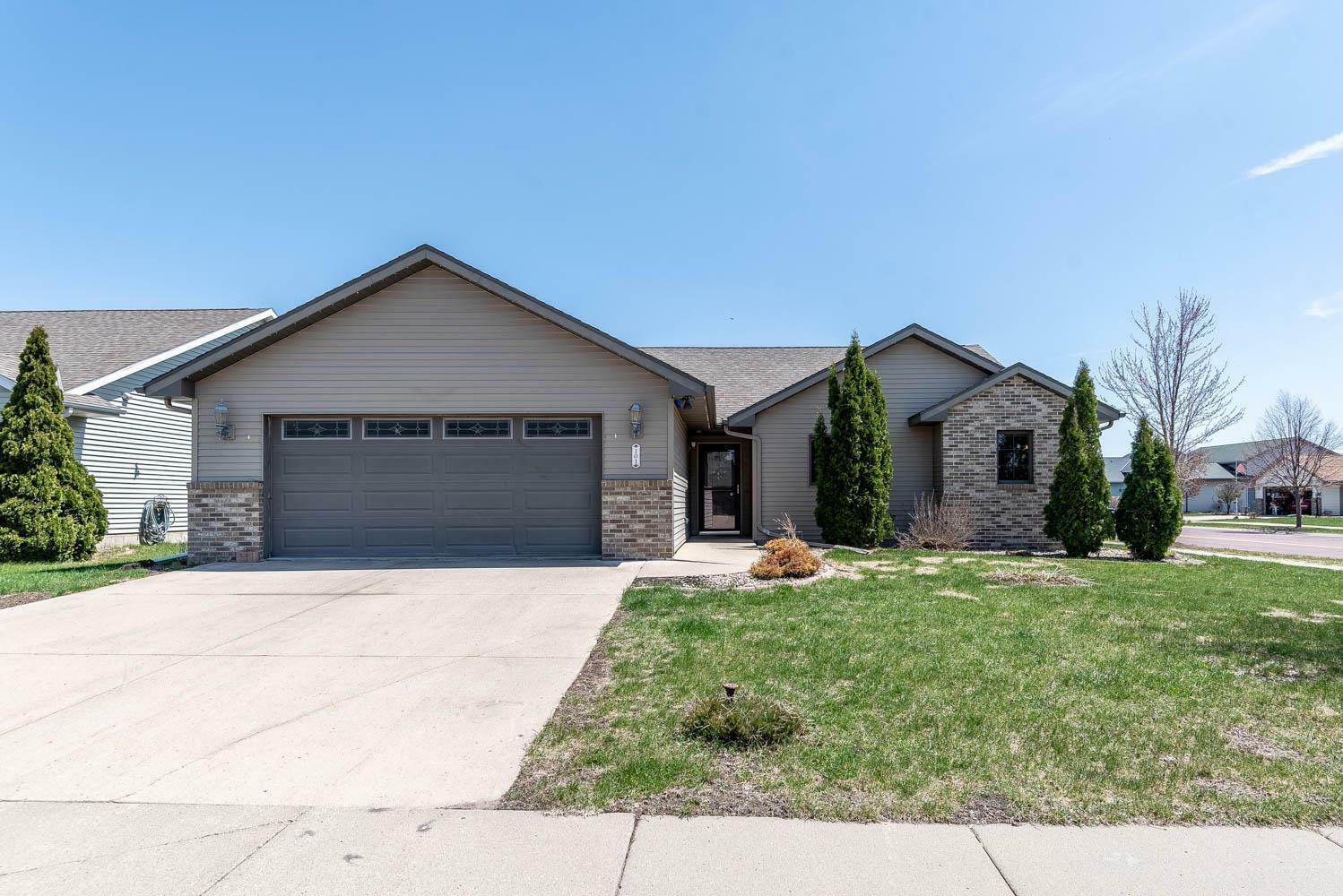 Property Photo:  101 Copper Village Circle  MN 56001 