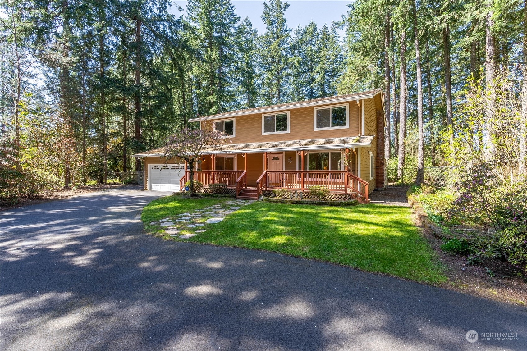 Property Photo:  28637 192nd Place SE  WA 98042 