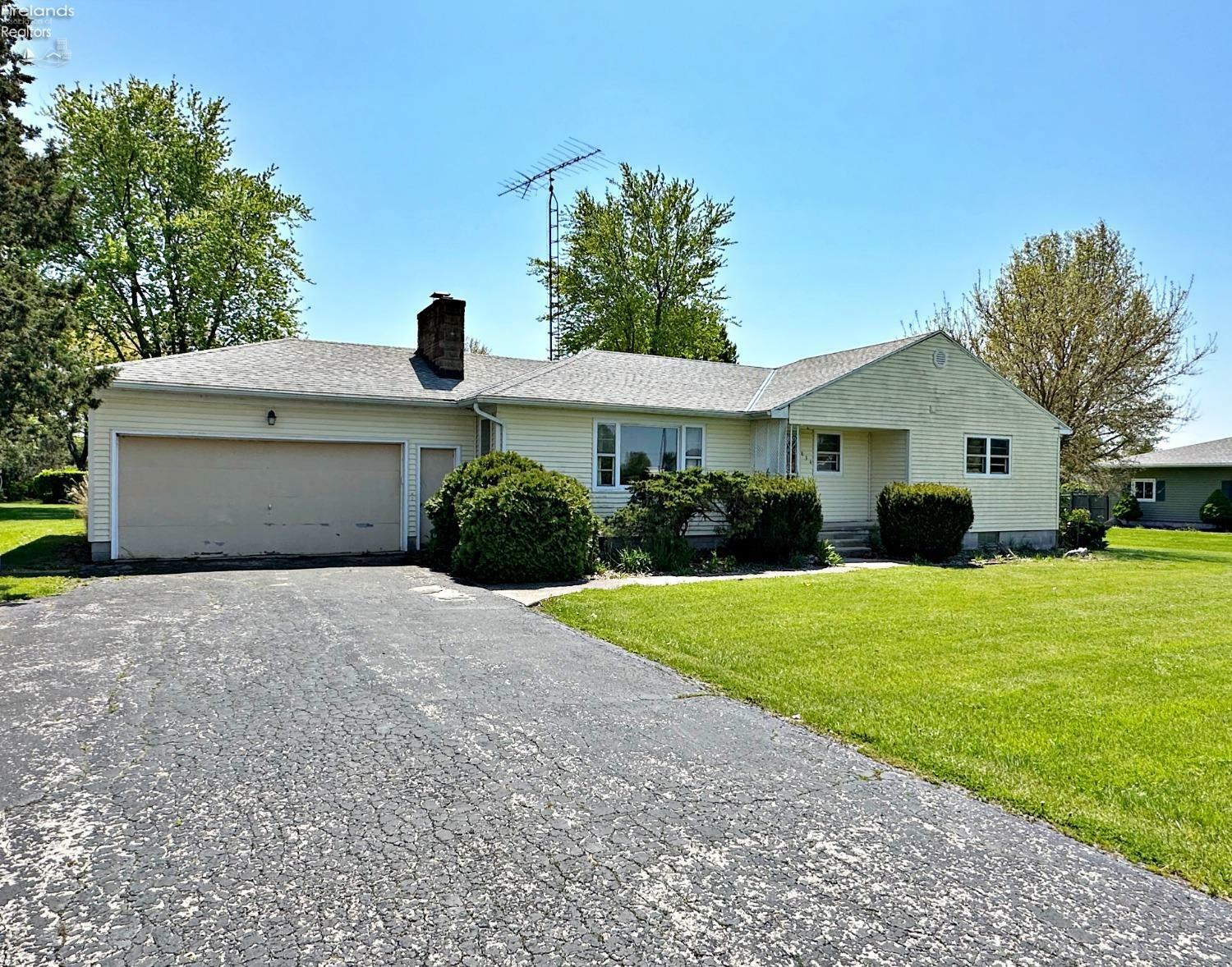 Property Photo:  834 E Township Road 201  OH 44883 