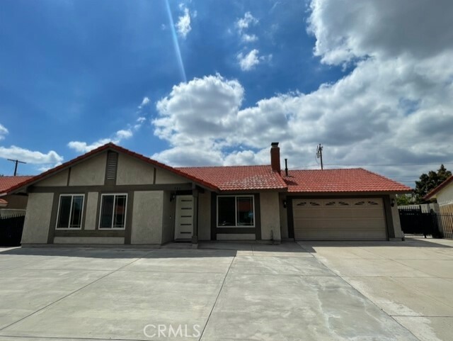 Property Photo: 948 S Vine Avenue CA 92376