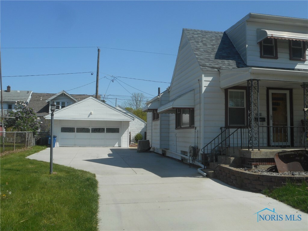 Property Photo: 2649 119th Street OH 43611