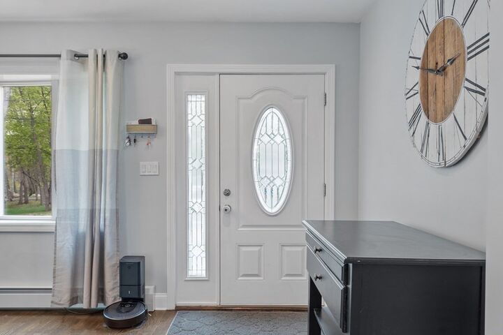 Property Photo:  2 Pleasant St  MA 01862 