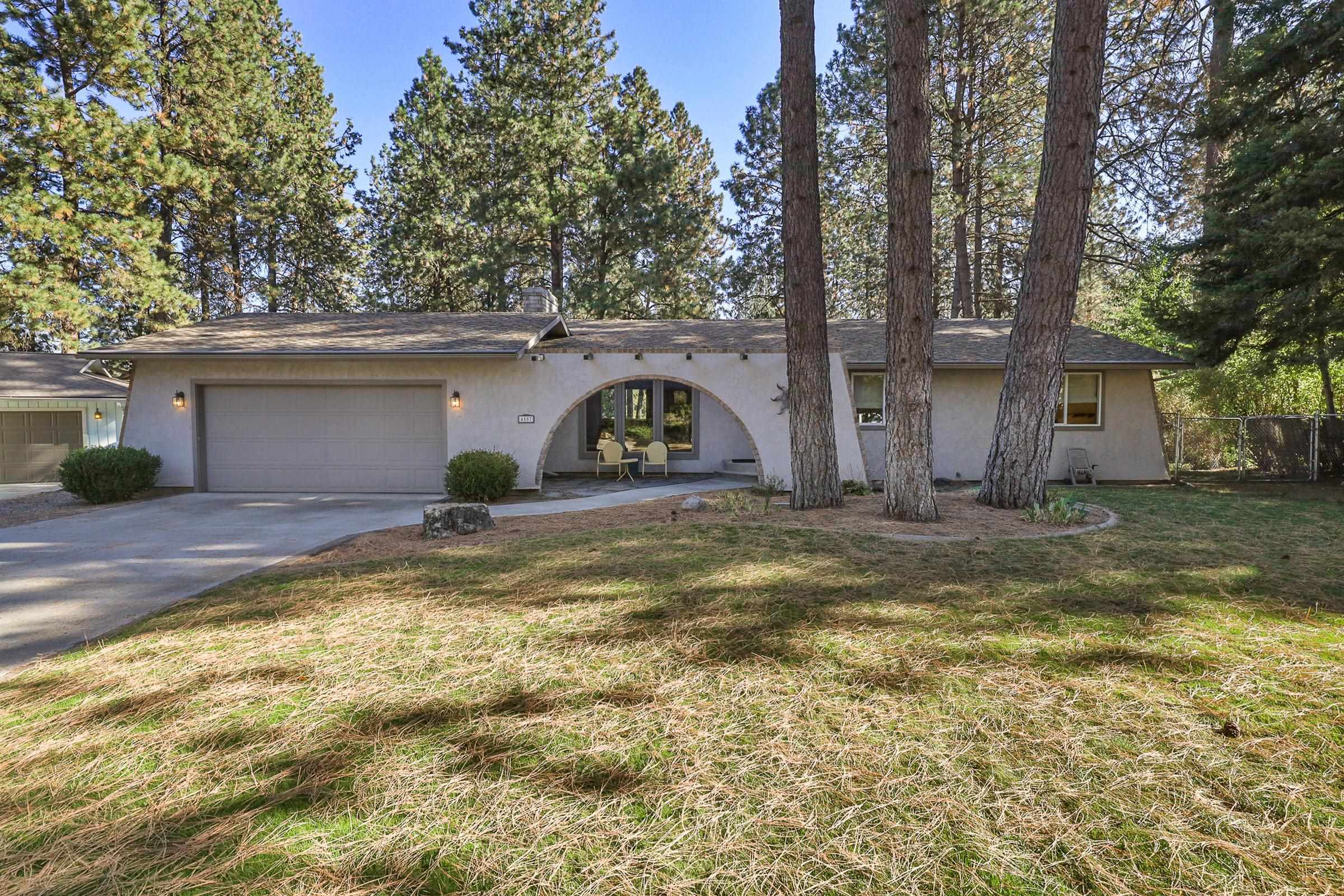 Property Photo: 4507 S Bowdish Rd WA 99206