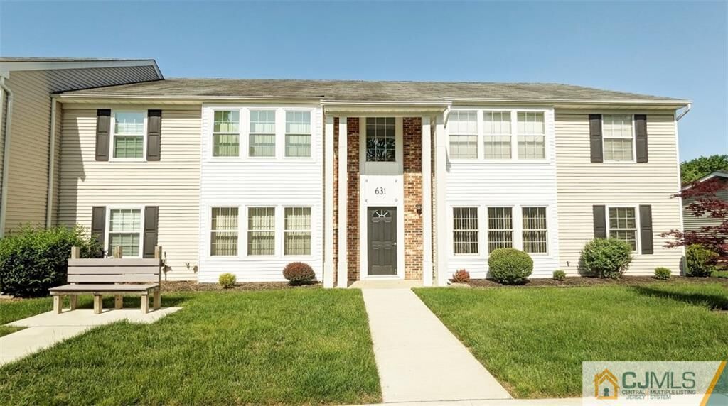 Property Photo:  631 Madison Drive O  NJ 08831 