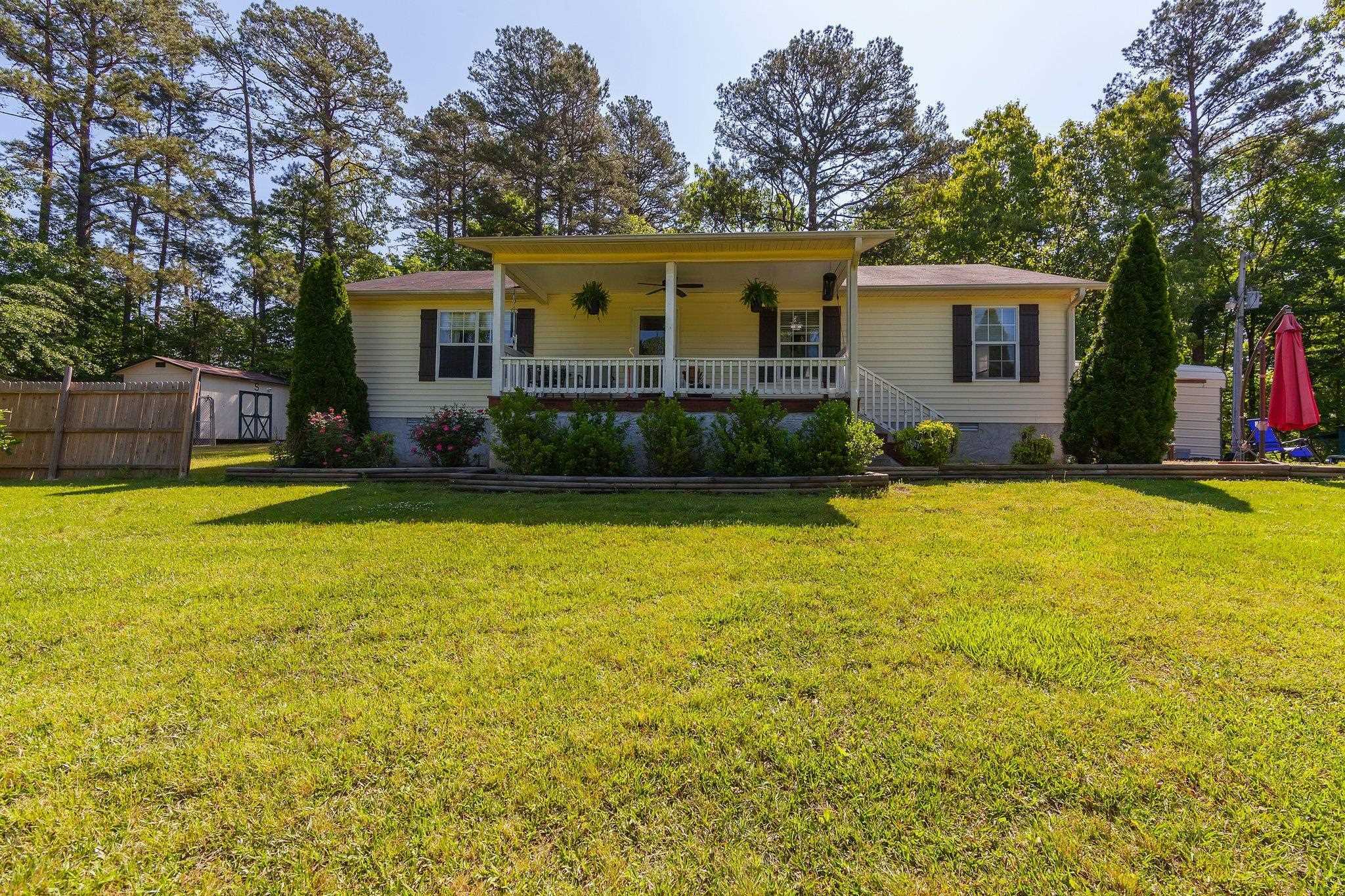 Property Photo:  838 Jackson St  TN 38315 