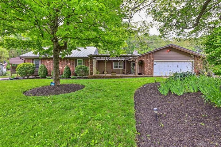 7975 Hinkle Road  Middletown OH 45042 photo