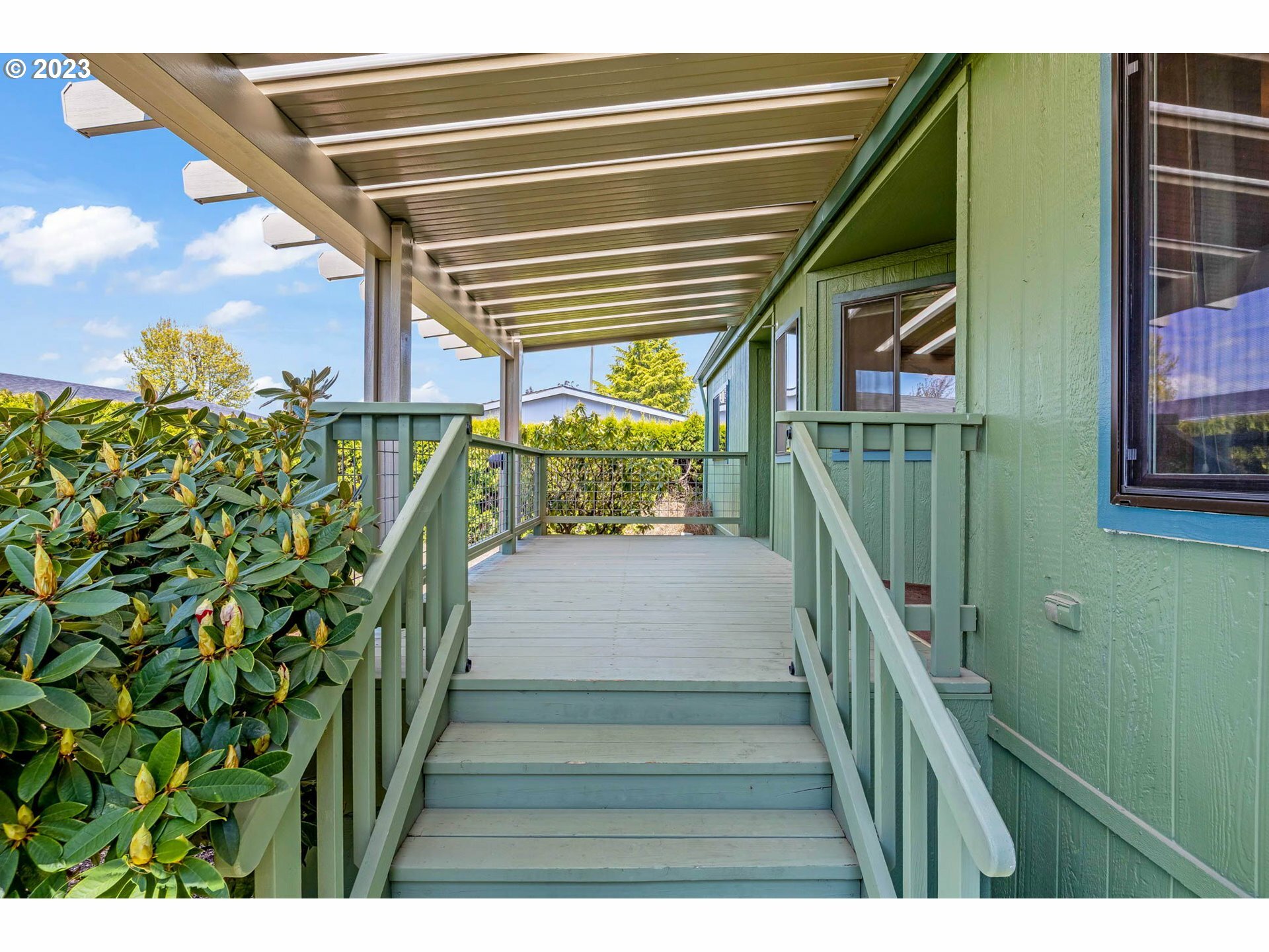 Property Photo: 1199 N Terry St 187 OR 97402