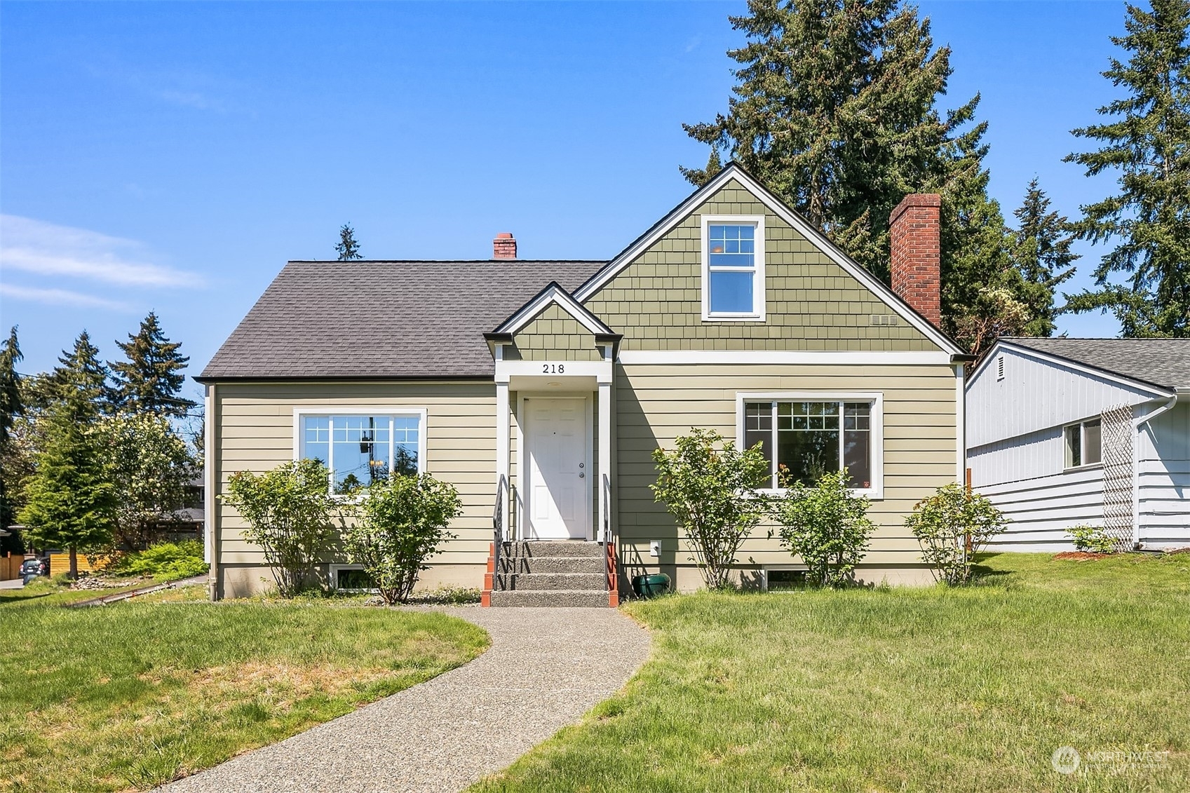 Property Photo:  218 SW 142nd Street  WA 98166 