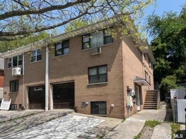 Property Photo:  69-17 Little Neck Parkway  NY 11004 