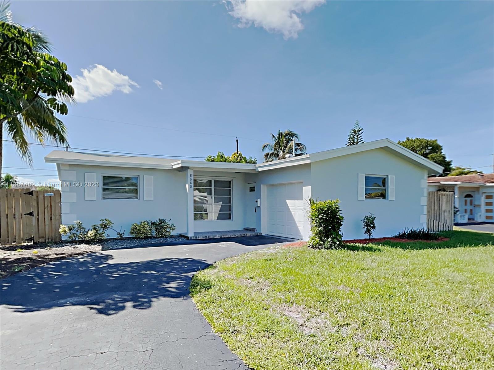 Property Photo:  8680 NW 26th St  FL 33322 