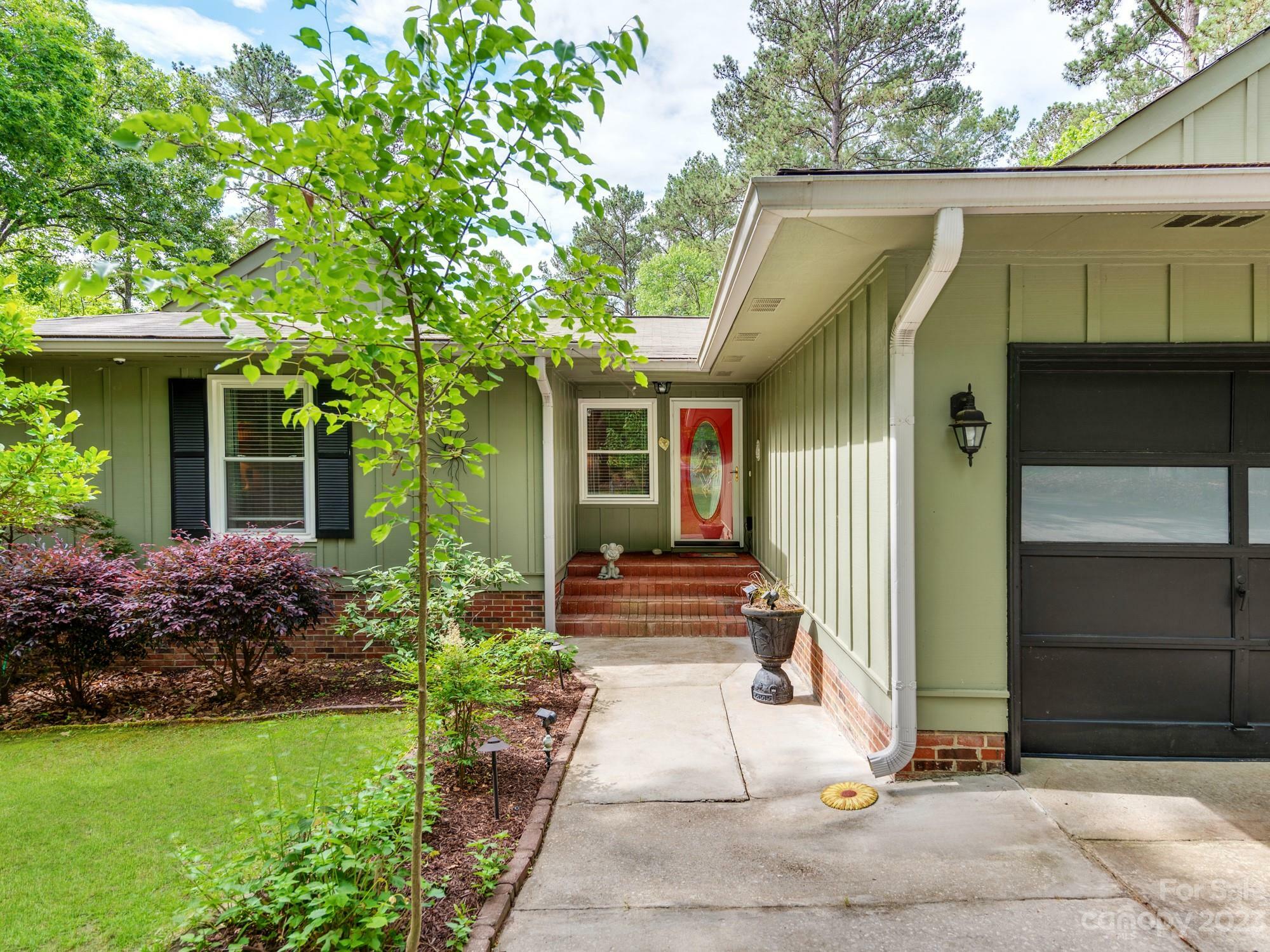 Property Photo: 110 Michael Road SC 29016