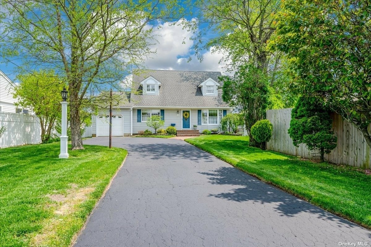 Property Photo:  26 Waterview Avenue  NY 11758 