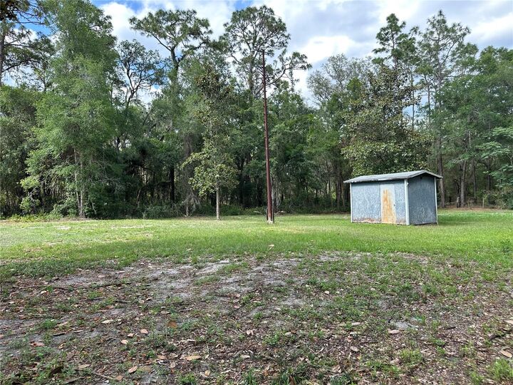 Property Photo:  18710 SE 87th Place  FL 32179