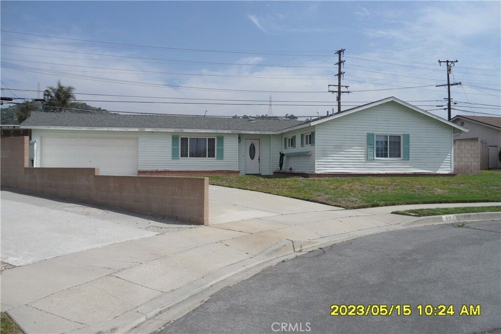 Property Photo:  911 Heather Street  CA 91740 