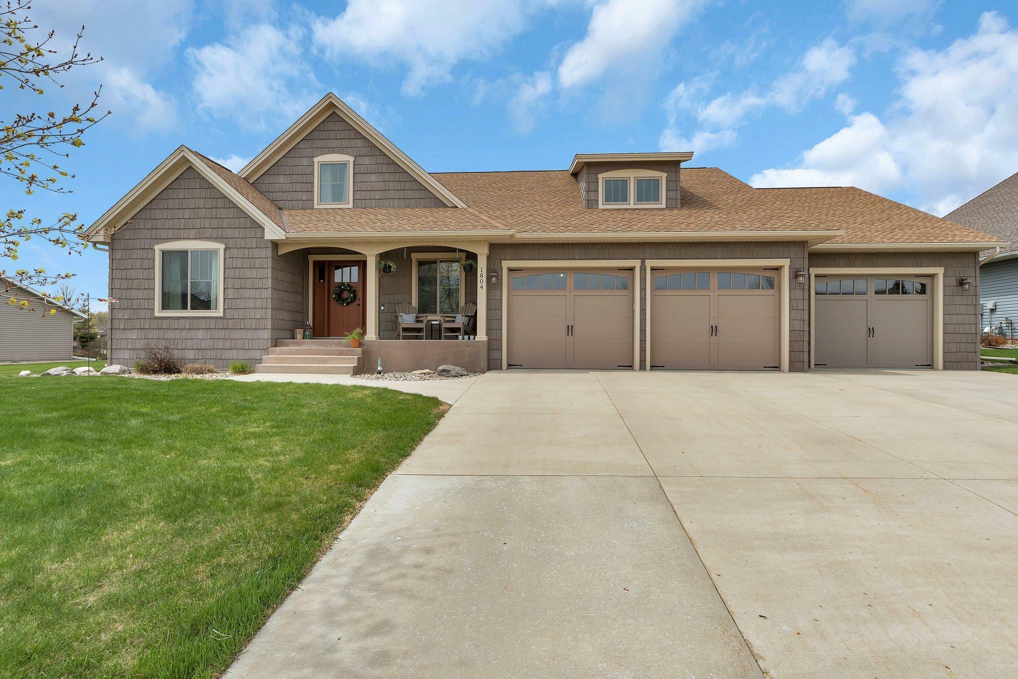 Property Photo:  1804 4th Street NE  MN 56201 