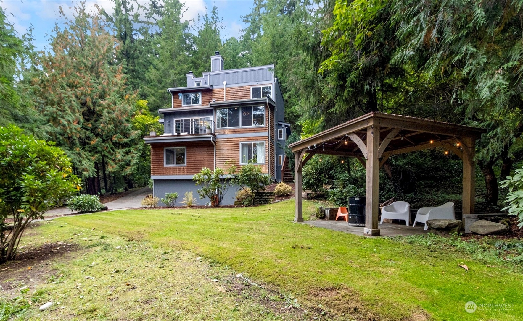 25109 SE 158th Street  Issaquah WA 98027 photo