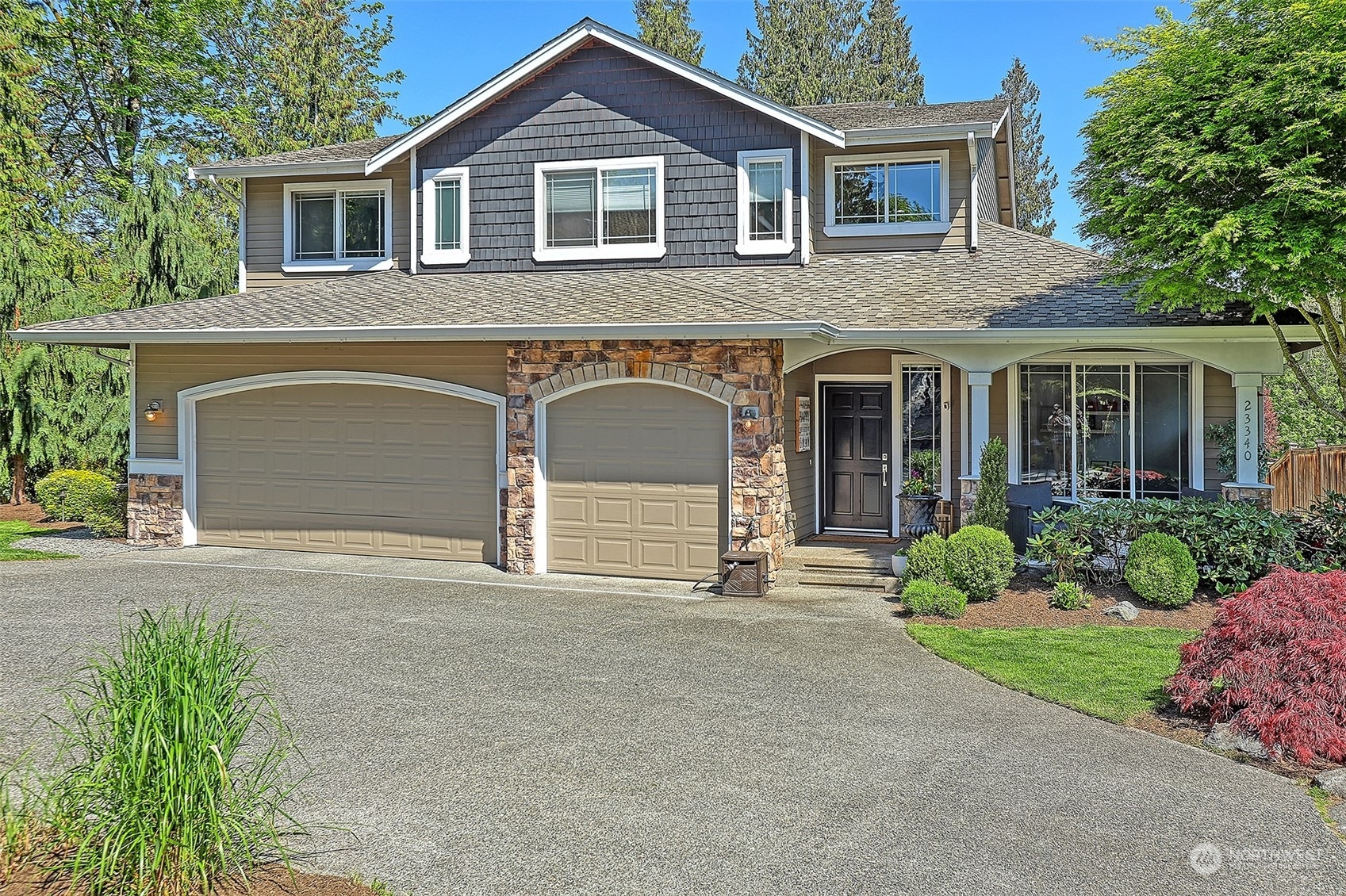 Property Photo:  23340 13th Avenue SE  WA 98021 