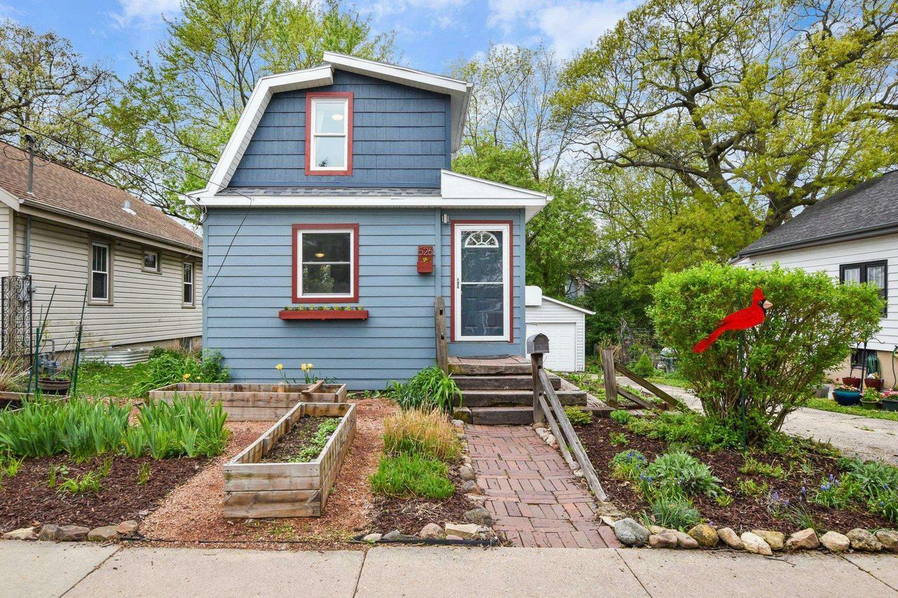 Property Photo:  526 North Street  WI 53704 