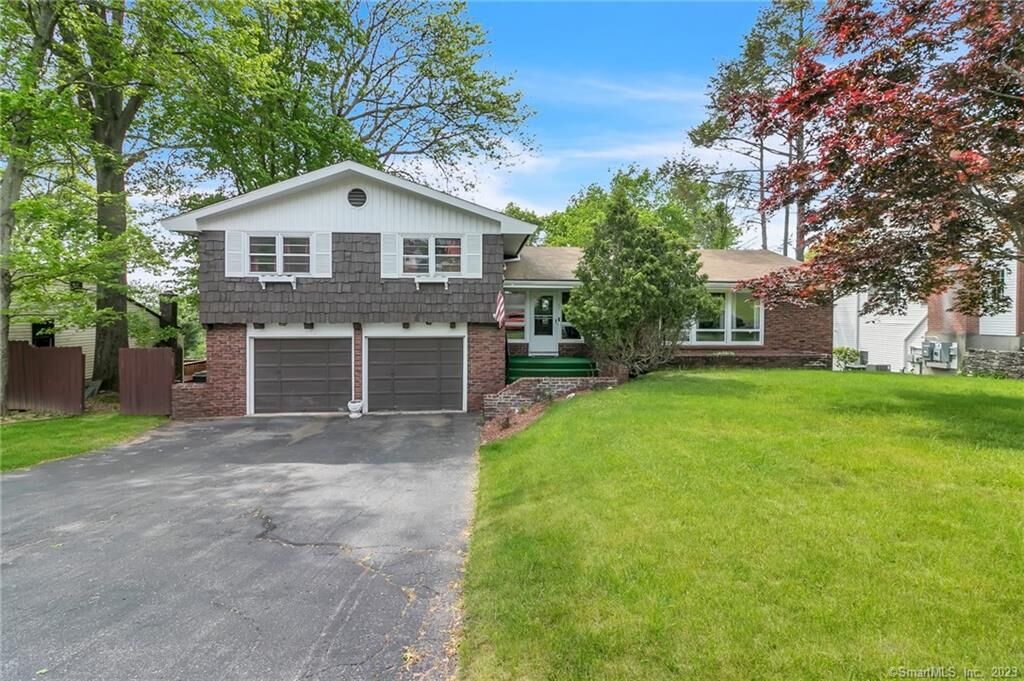 Property Photo:  67 Sunset Ridge Drive  CT 06118 