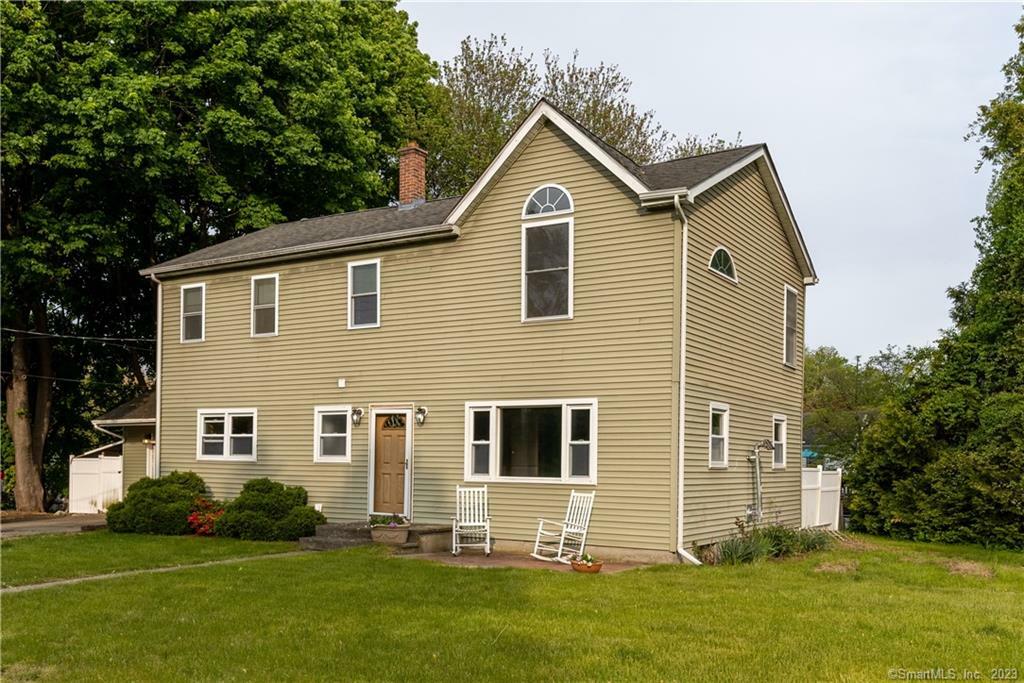 Property Photo:  25 Sunrise Street  CT 06360 