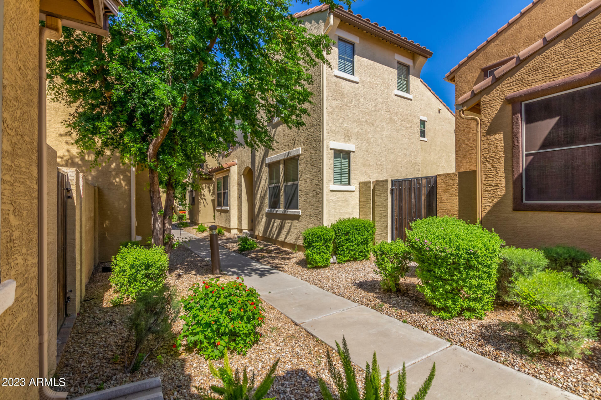 Property Photo:  451 S Hawes Road 39  AZ 85208 