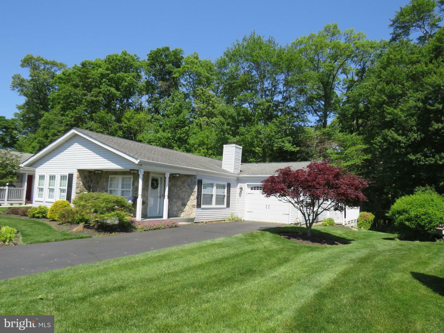 Property Photo:  433 Spring Meadow Circle  PA 18938 