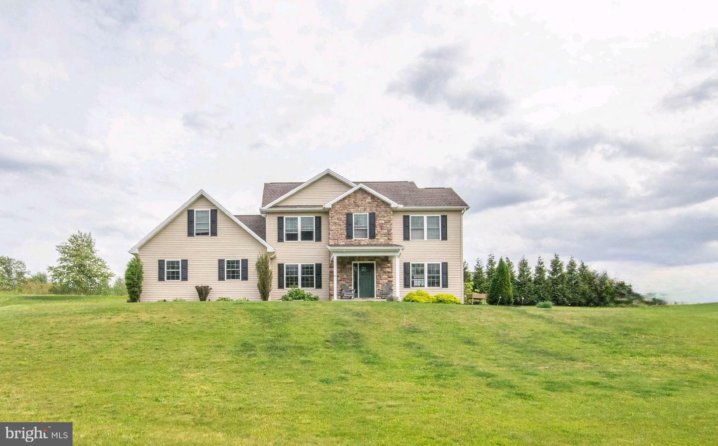 Property Photo:  81 Old Mill Road  PA 17090 