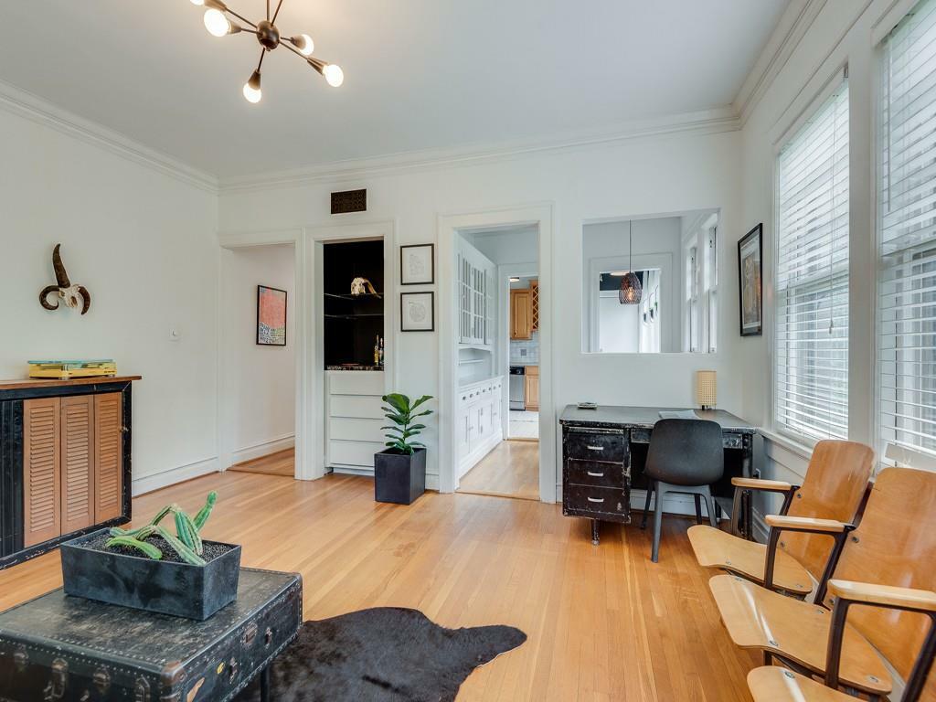 Property Photo: 633 Moreland Avenue NE 4 GA 30307