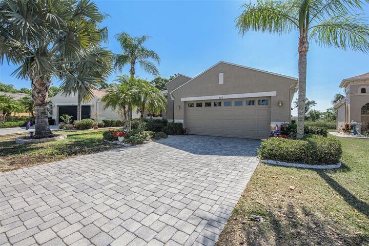 Property Photo:  828 King Leon Way  FL 33573 