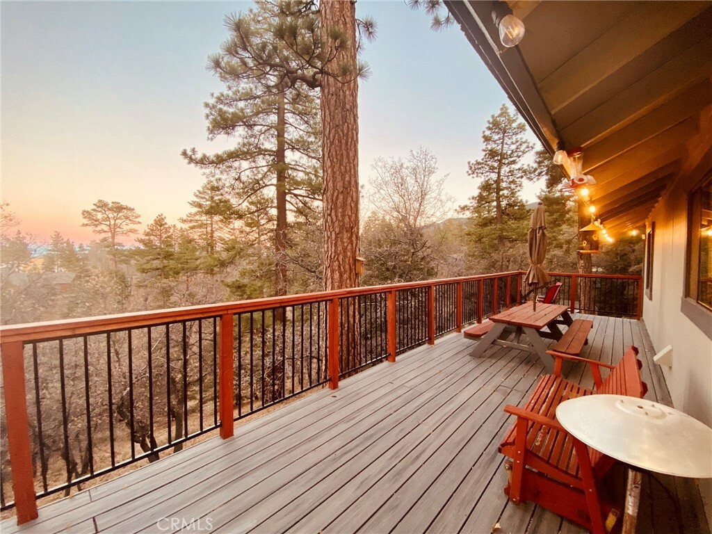 Property Photo:  1570 Tuolumne Road  CA 92314 