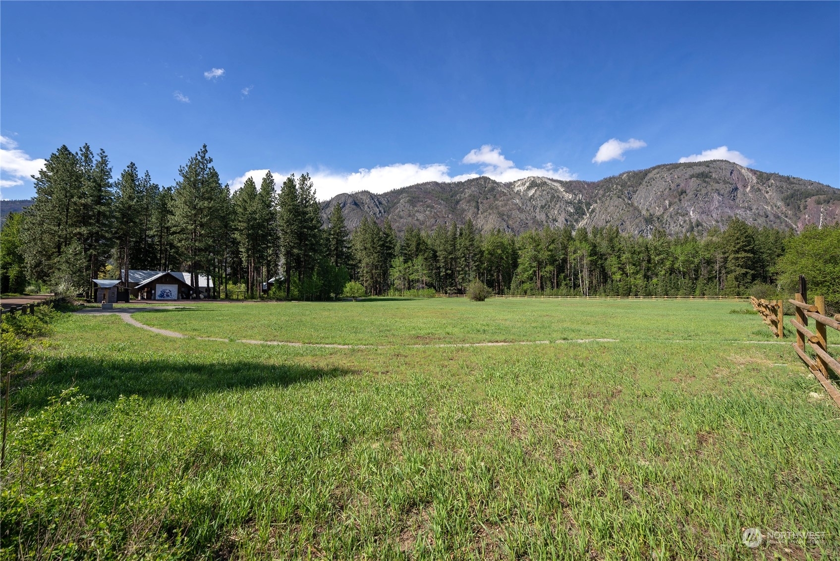 Property Photo:  887 Wolf Creek Road  WA 98862 