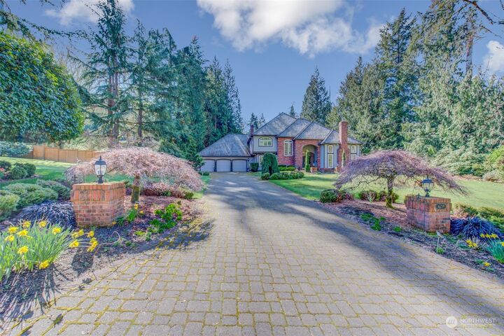 Property Photo: 16219 NE 135th Street WA 98052