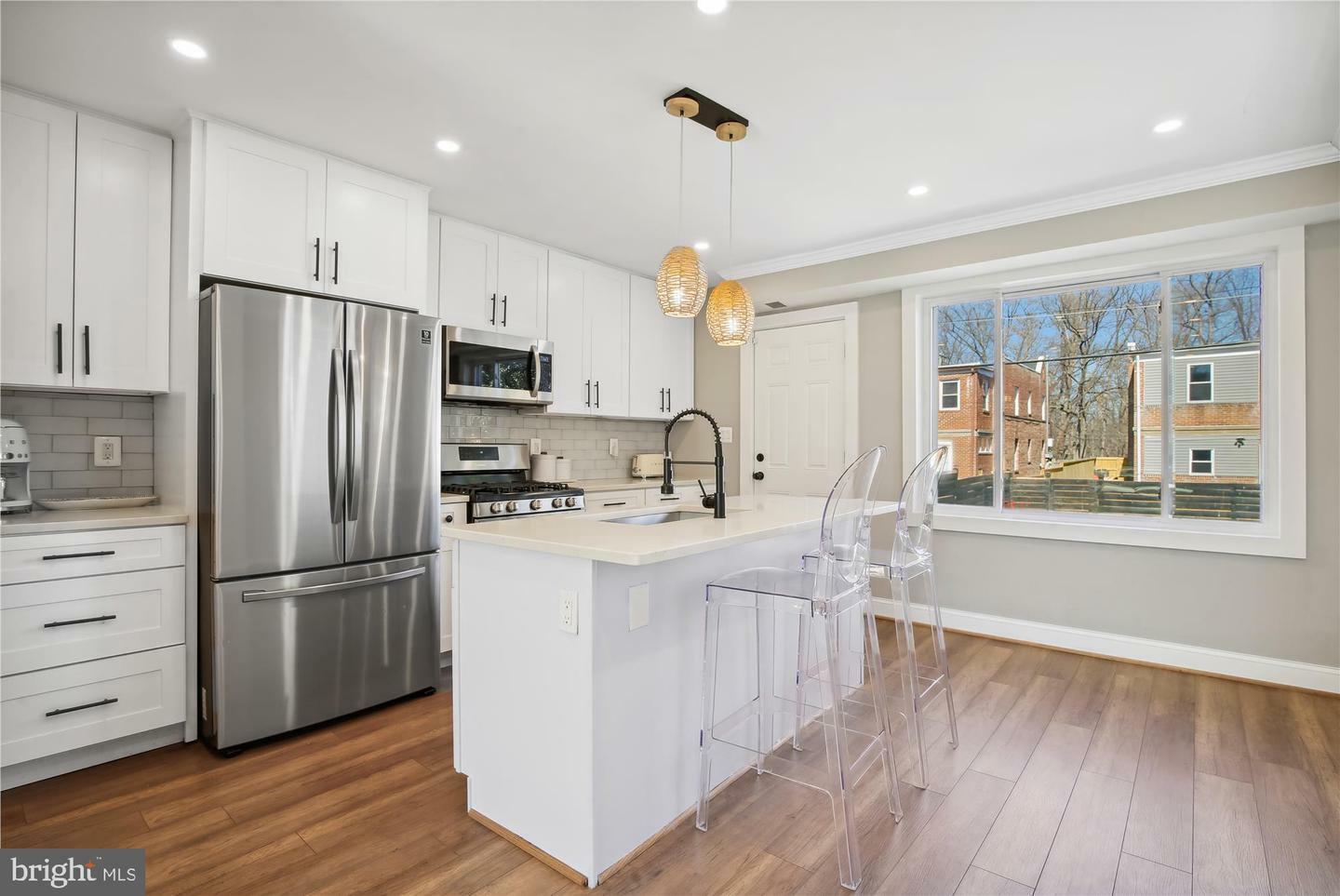 Property Photo: 252 Oakwood Street SE DC 20032