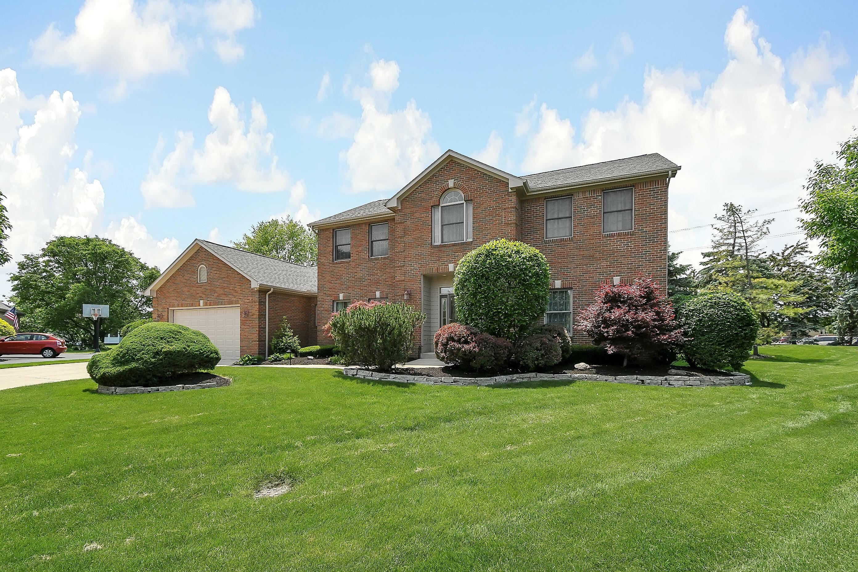 Property Photo: 2467 Marthas Wood OH 43123