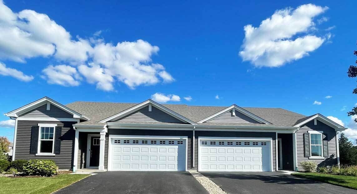 Property Photo: 286 Ridley Street IL 60542