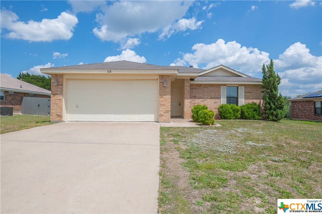 Property Photo:  508 Redbud Drive  TX 76522 