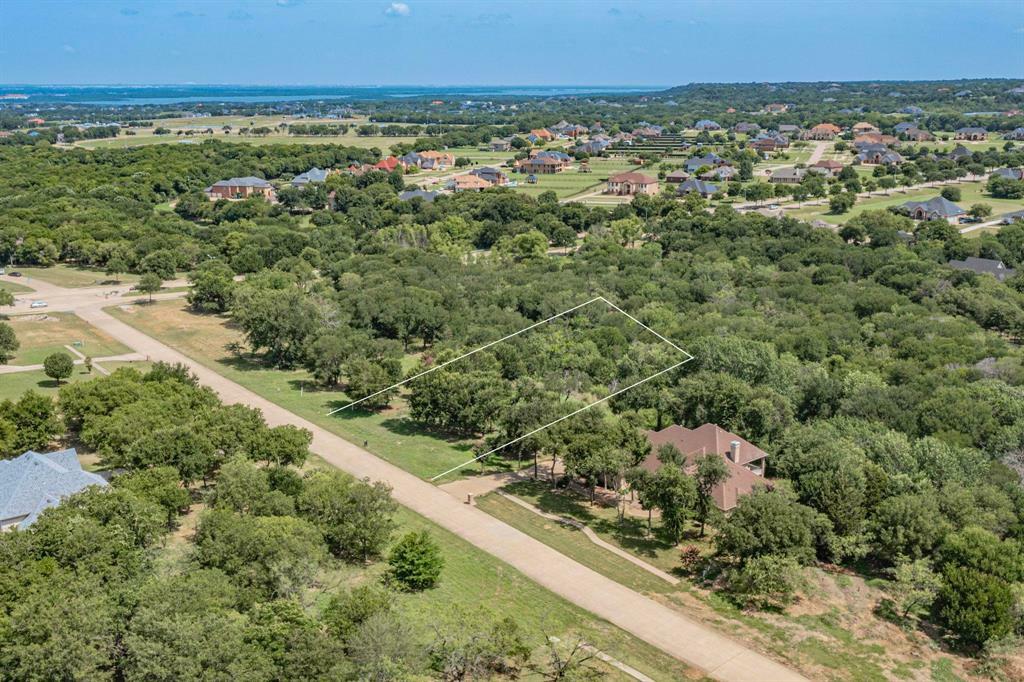 Property Photo:  2483 Creekwood Drive  TX 75104 