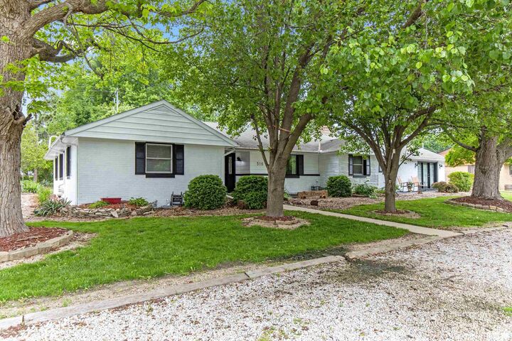 510 E 5th Street  Mackinaw IL 61755 photo