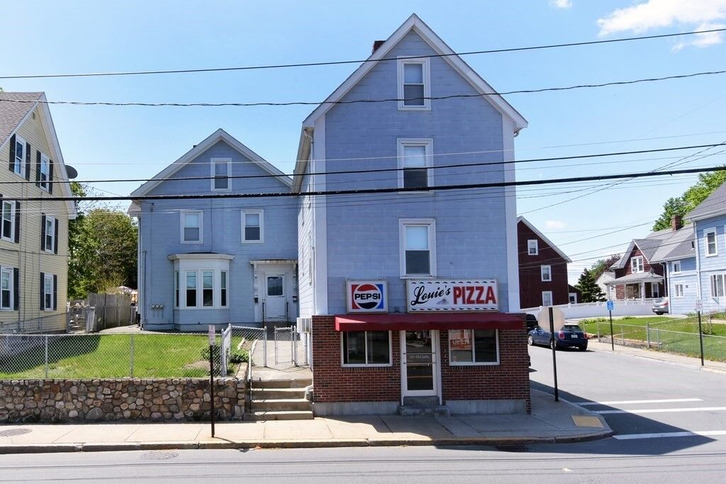 Property Photo: 118 Main Street 1 MA 01801