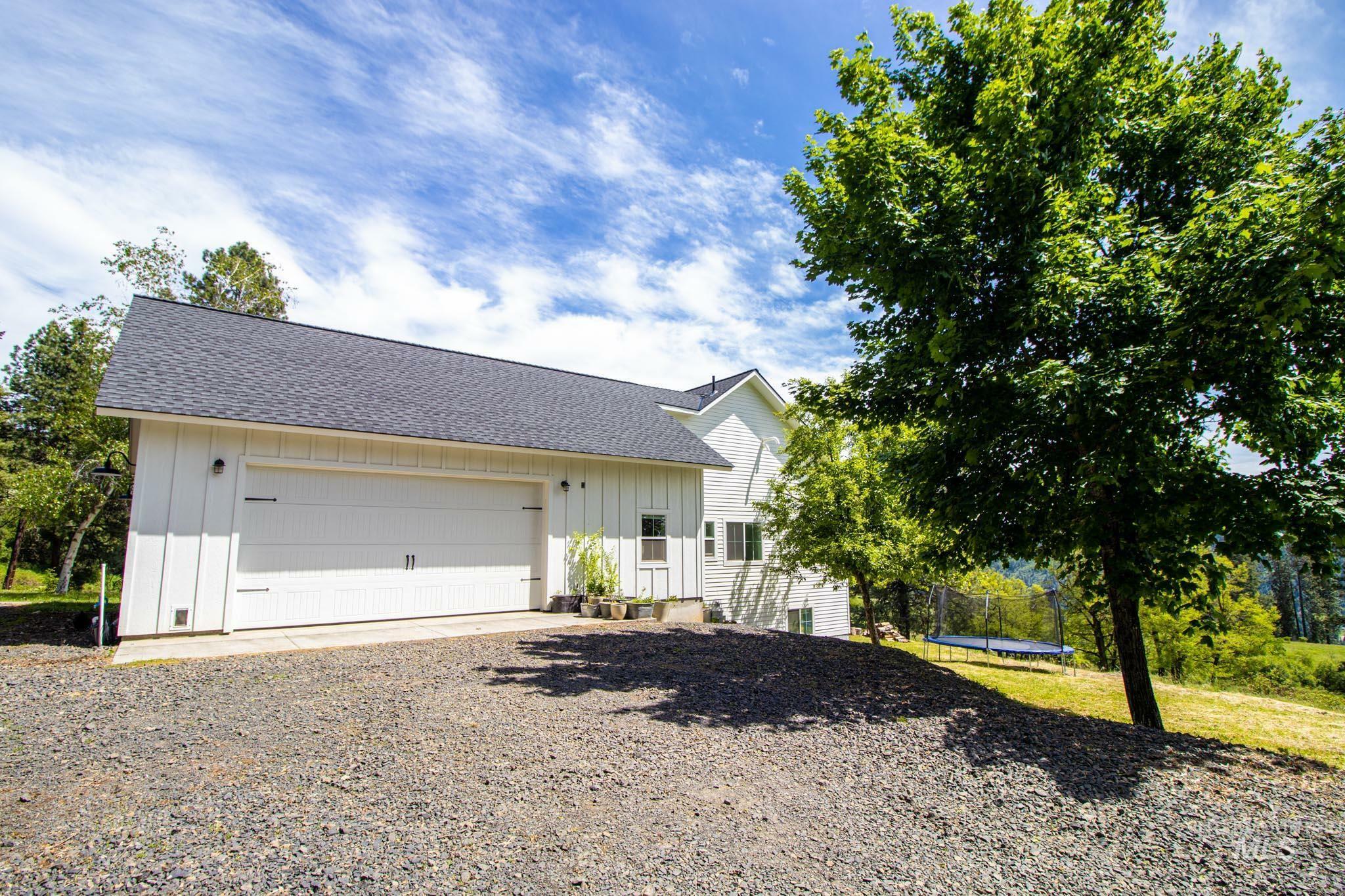 Property Photo:  56 Longbench Dr  ID 83544 