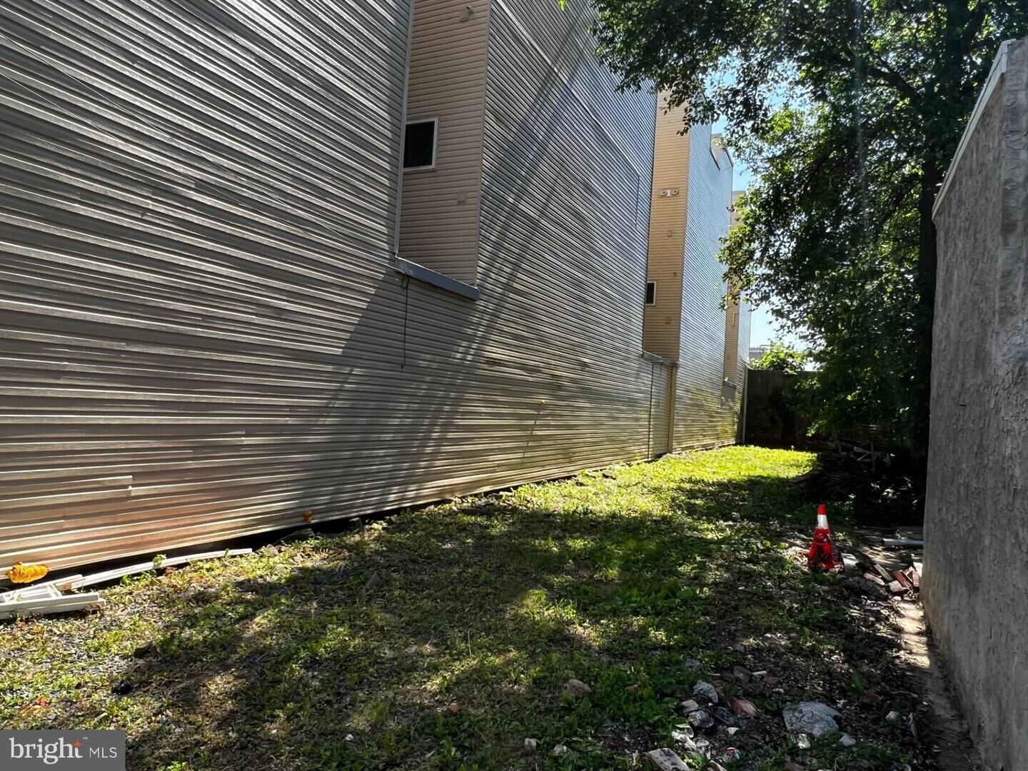 Property Photo: 1214 E Susquehanna Avenue PA 19125