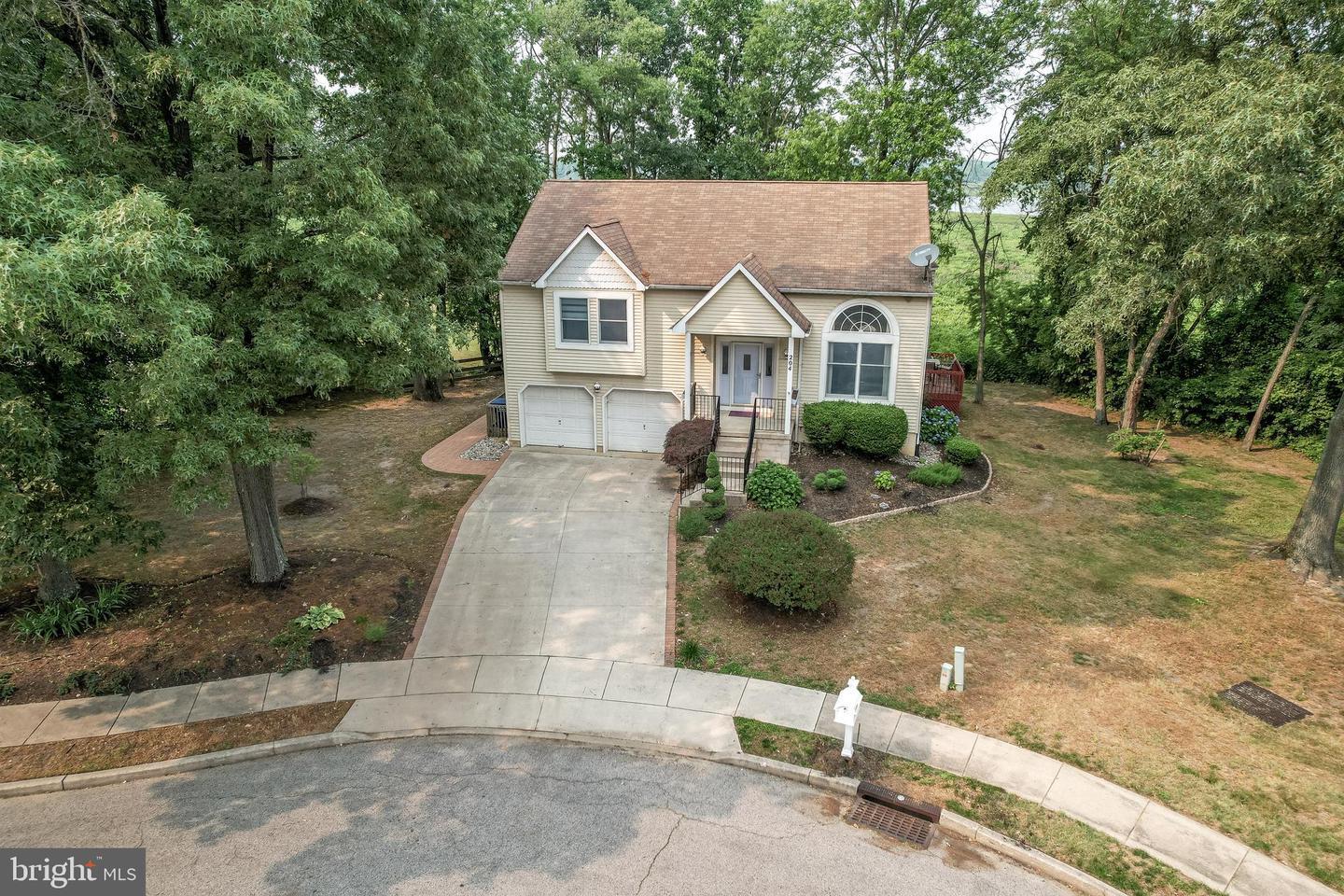 Property Photo: 204 James Court NJ 08075